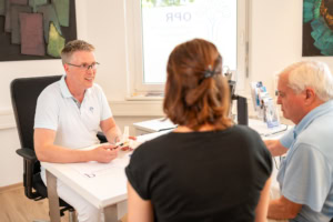 Hörgeräteberatung, Hörgeräte, Audiologie, Kundenberatung, Hübner Business.