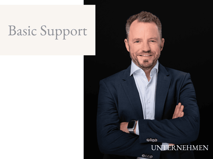 Professionelles Businessfoto eines Mannes in Anzug für Karriere- und Unternehmensfotos.